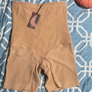 Honey love Sculpt wear/shape wearSuper Power Short